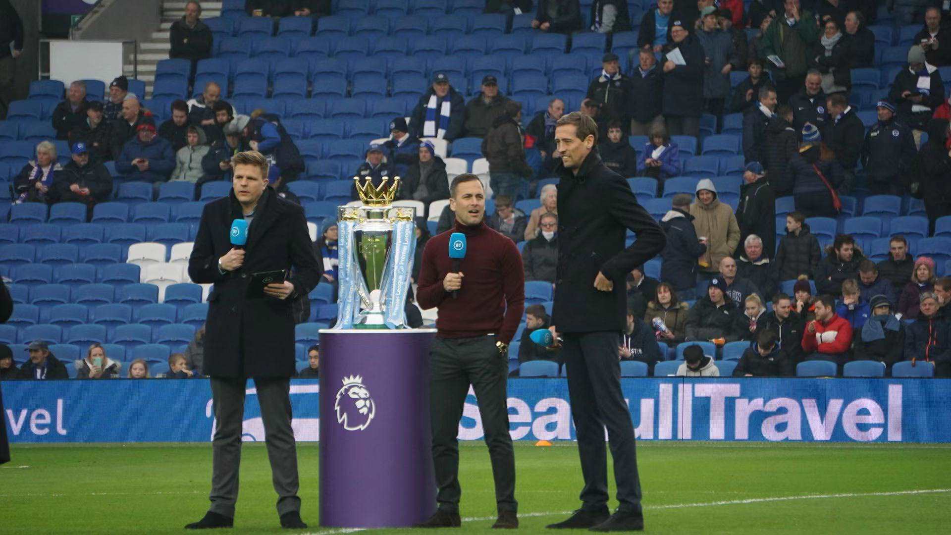 合贡献了五 合贡献了五